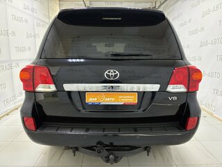 2015 Toyota Land Cruiser 200 Series Рестайлинг 1, чёрный, 3299000 рублей, вид 5