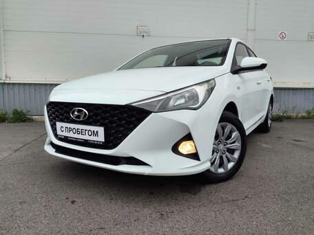 2020 Hyundai Solaris II Рестайлинг, белый, 1415000 рублей, вид 1