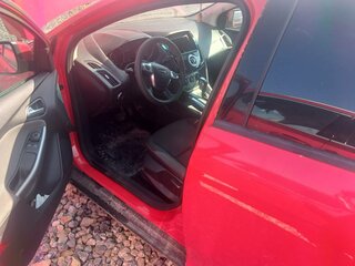 2013 Ford Focus III, красный, 645000 рублей, вид 3