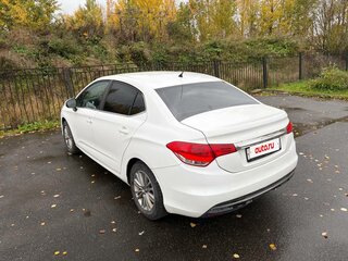 2013 Citroen C4 II, белый, 675000 рублей, вид 3