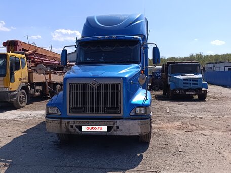 2003 International 9000 Series, голубой, 1200000 рублей, вид 4