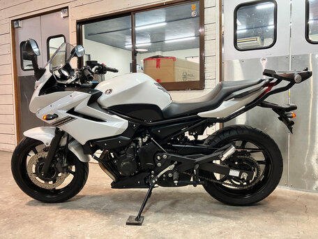 2012 Yamaha XJ6 (FZ6R), белый, 645000 рублей, вид 1