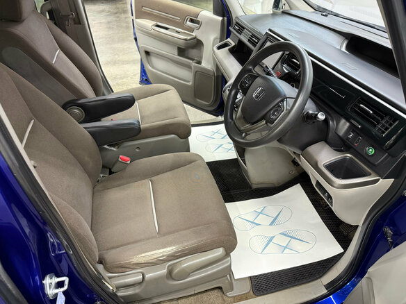 2016 Honda Stepwgn V, синий, 1300000 рублей - вид 7