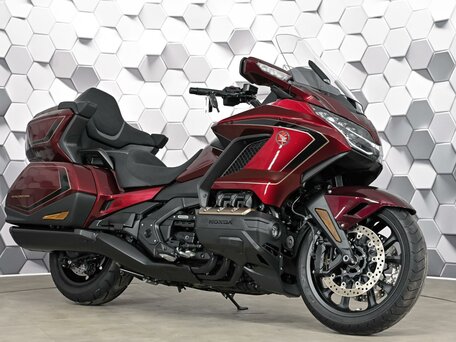 2025 Honda GL 1800 Gold Wing, красный, 3589000 рублей, вид 1