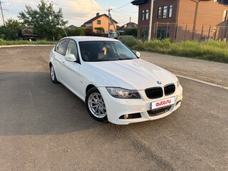 2011 BMW 3 серии 318i V (E90/E91/E92/E93) Рестайлинг, белый, 1000000 рублей, вид 3