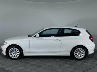 2011 BMW 1 серии 116i I (E81/E82/E87/E88) Рестайлинг, белый, 880000 рублей, вид 4