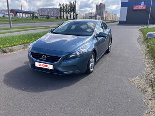 2013 Volvo V40 II, серебристый, 999999 рублей, вид 1