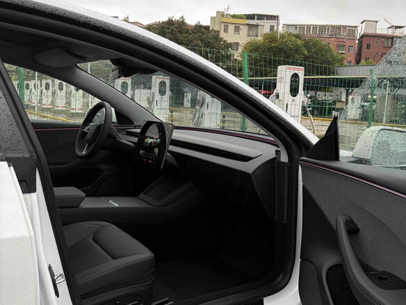 2025 Tesla Model 3 I Рестайлинг, белый, 4980000 рублей - вид 11