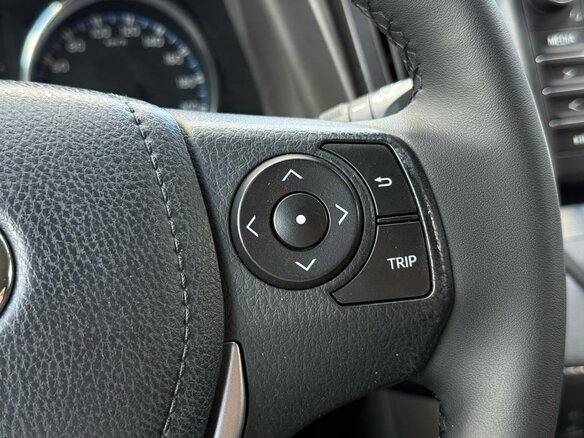 2017 Toyota RAV4 IV (XA40) Рестайлинг, белый - вид 16