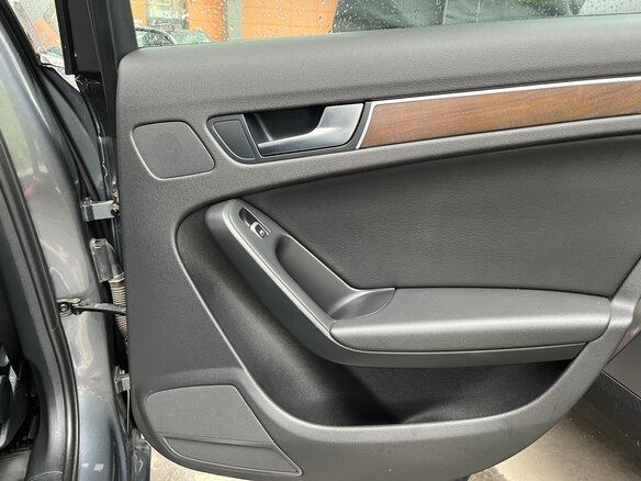 2015 Audi A4 IV (B8) Рестайлинг, серый, 1350000 рублей - вид 16