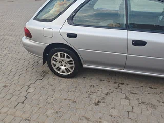 1998 Subaru Impreza I, серебристый, 375000 рублей, вид 5