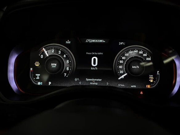 2025 Ram 1500 Crew Cab V Рестайлинг, зелёный, 8490000 рублей - вид 33