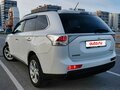2014 Mitsubishi Outlander III, белый, 1680000 рублей - вид 10