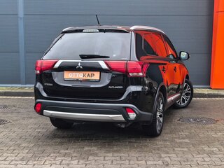 2015 Mitsubishi Outlander III Рестайлинг 2, чёрный, 1979000 рублей, вид 4