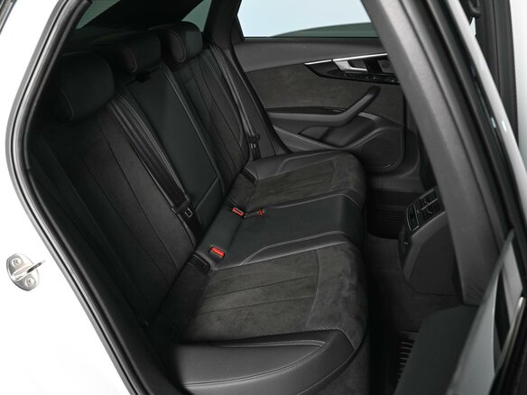 2021 Audi A4 35 TFSI V (B9) Рестайлинг, белый, 2699000 рублей - вид 6