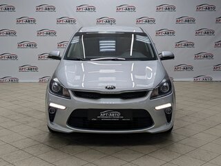 2018 Kia Rio IV, серебристый, 1349000 рублей, вид 2