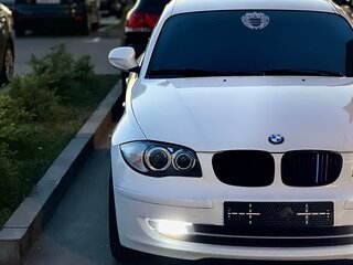 2011 BMW 1 серии 118i I (E81/E82/E87/E88) Рестайлинг, белый, 1100000 рублей, вид 3