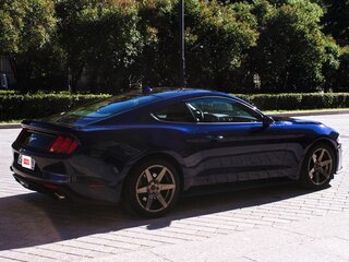 2020 Ford Mustang VI Рестайлинг, синий, 3200000 рублей, вид 3