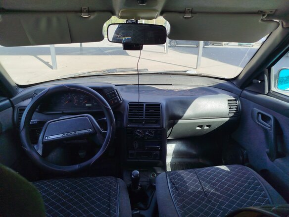 2004 Lada (ВАЗ) 2110, серебристый, 120000 рублей - вид 8