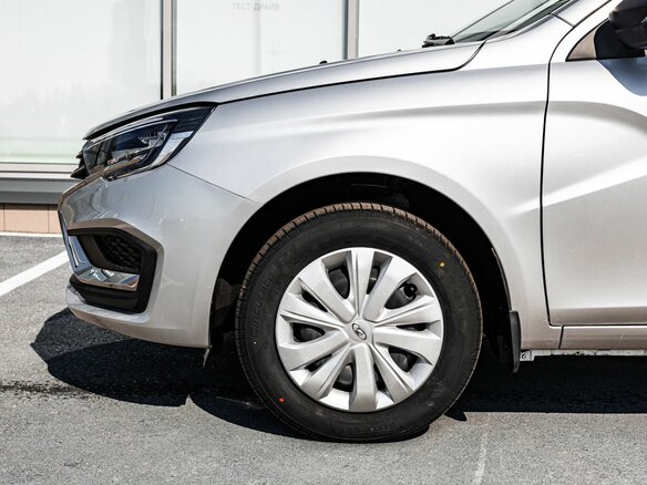 2026 Lada (ВАЗ) Vesta I Рестайлинг (NG), серебристый, 1651000 рублей - вид 9