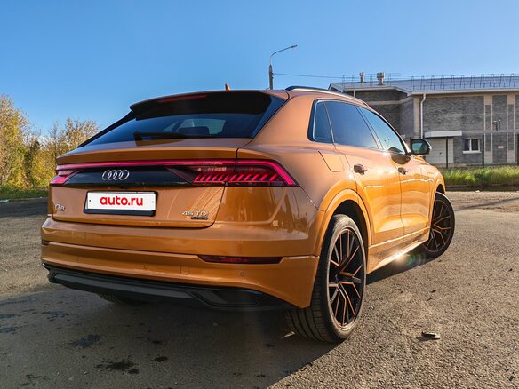 2019 Audi Q8 45 TDI I (4M), оранжевый, 6250000 рублей - вид 9