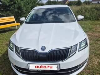 2020 Skoda Octavia III (A7) Рестайлинг, белый, 1970000 рублей, вид 2