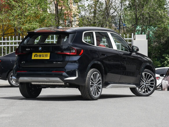 2023 BMW X1 Long 20Li sDrive III (U11/U12), чёрный, 2960000 рублей - вид 2