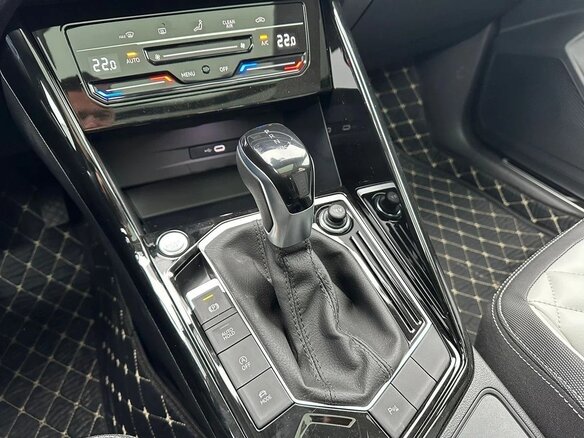 2023 Volkswagen Tayron I Рестайлинг, серый - вид 11