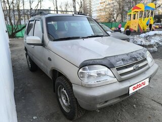 2009 Chevrolet Niva I, серебристый, 650000 рублей, вид 2