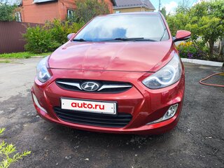 2013 Hyundai Solaris I, красный, 800000 рублей, вид 1
