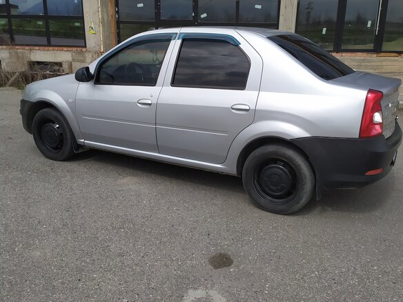 2013 Renault Logan I Рестайлинг, серебристый, 363000 рублей - вид 10