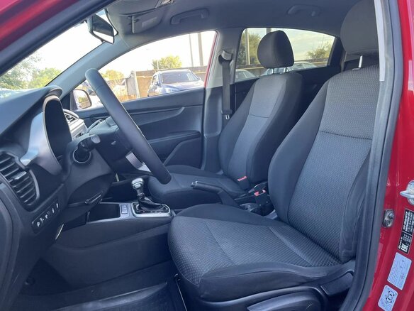 2020 Kia Rio IV Рестайлинг, красный, 1579000 рублей - вид 22