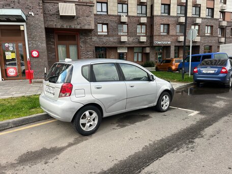 2006 Chevrolet Aveo I, серебристый, 199999 рублей, вид 4