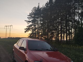 1998 Opel Astra F, красный, 180000 рублей, вид 1
