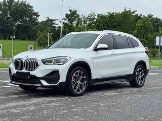 2022 BMW X1 18i sDrive III (U11/U12), белый, 2620000 рублей, вид 1