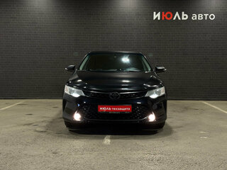 2015 Toyota Camry VII (XV50) Рестайлинг, чёрный, 1999000 рублей, вид 2
