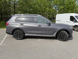 2020 BMW X7 30d I (G07), серый, 6000000 рублей, вид 2