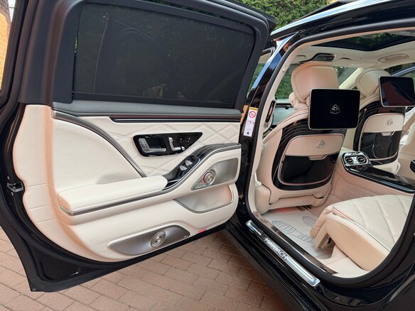 2026 Mercedes-Benz Maybach S-Класс 580 II (Z223) Рестайлинг, чёрный, 35000000 рублей - вид 22