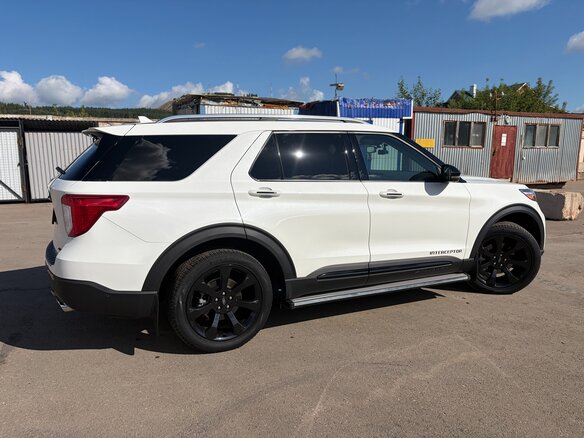 2021 Ford Explorer VI, белый - вид 4