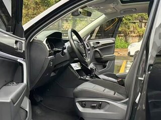 2022 Volkswagen Tayron I, чёрный, 2350000 рублей, вид 5