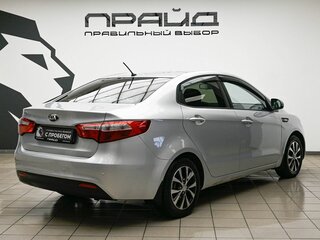 2013 Kia Rio 5-speed III, серебристый, 778000 рублей, вид 3