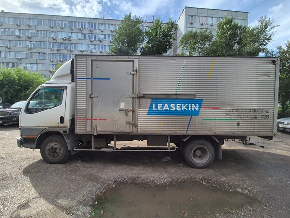 1996 Fuso (Mitsubishi) Canter, белый, 950000 рублей - вид 6