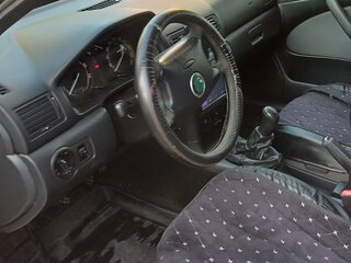 2008 Skoda Octavia I (A4) Рестайлинг, белый, 450000 рублей, вид 5