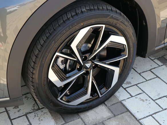 2025 Changan Deepal S07 31.73 kWh I, чёрный, 5289900 рублей - вид 8