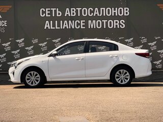 2021 Kia Rio IV Рестайлинг, белый, 1140000 рублей, вид 4