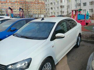 2014 Volkswagen Polo V, белый, 620000 рублей, вид 1