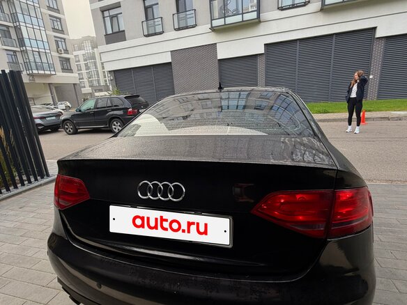 2009 Audi A4 IV (B8), чёрный, 640000 рублей - вид 4