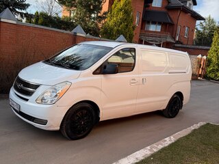 2008 Hyundai Grand Starex I, белый, 1100000 рублей, вид 3
