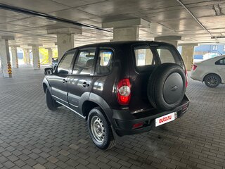 2012 Chevrolet Niva I Рестайлинг, коричневый, 455000 рублей, вид 3