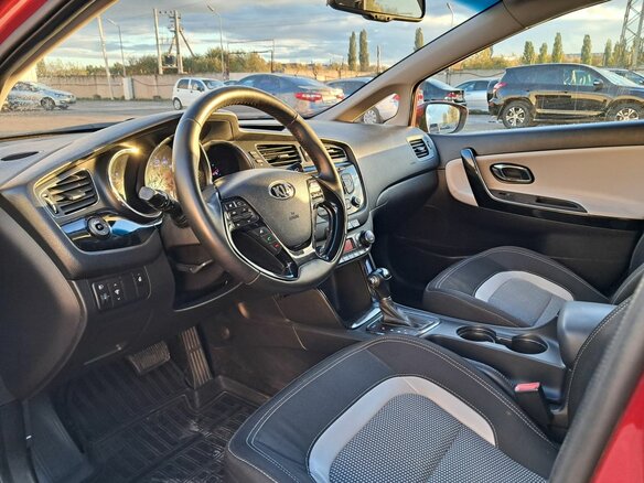 2012 Kia Ceed II, красный, 1120000 рублей - вид 15